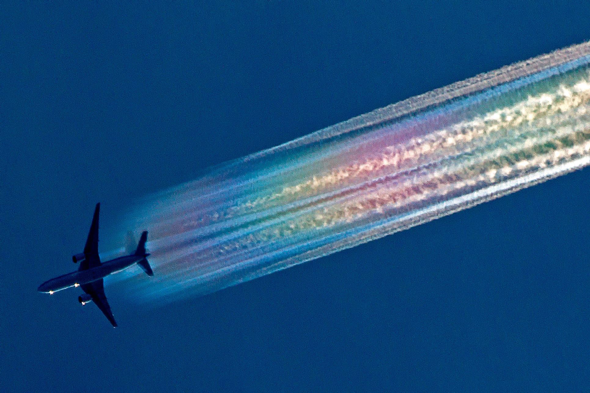 Iridescent Contrails: I Can See the Chemicals Mixing