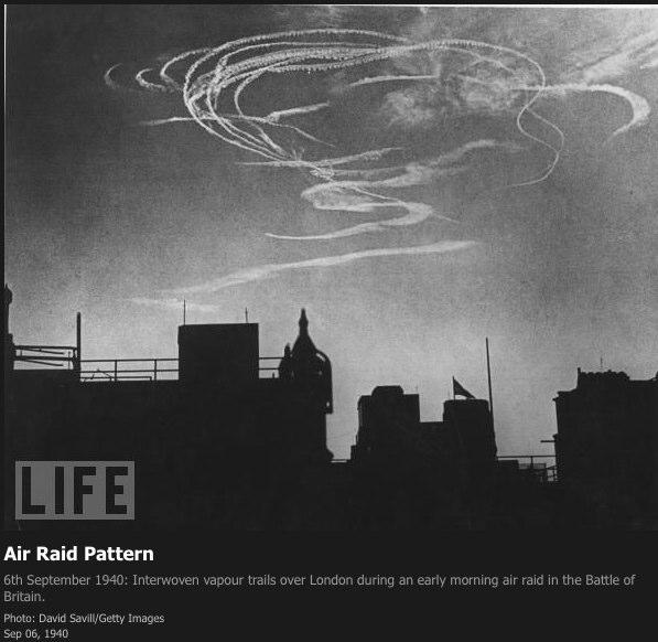 1940 – 6th September 1940: Interwoven contrails over London during an early morning air raid