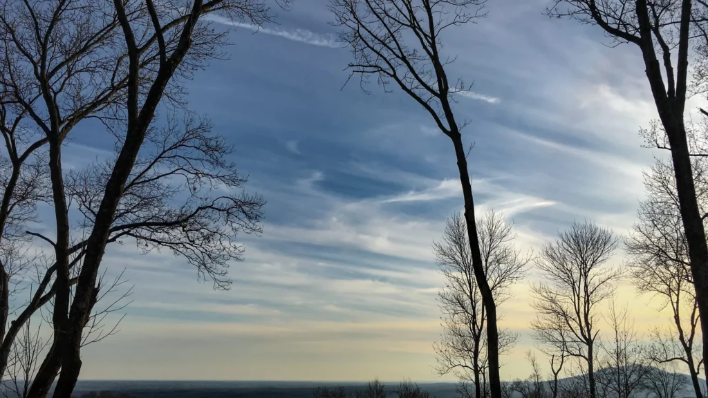 Cirrostratus cloud