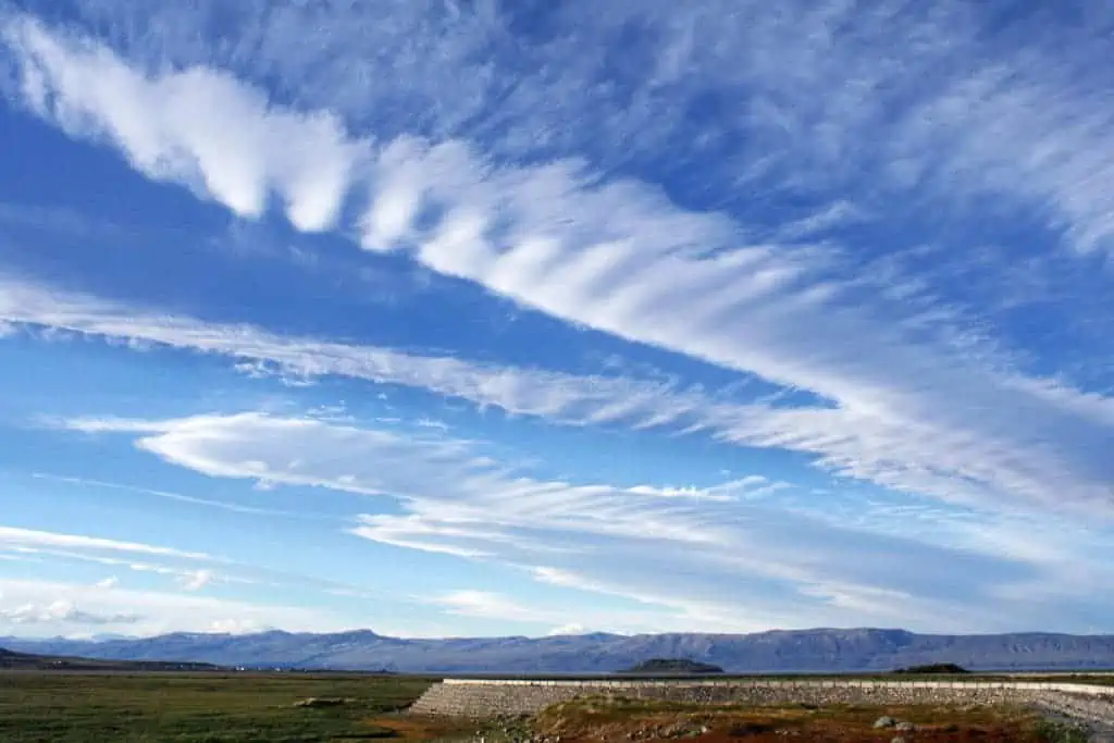 Cirrus clouds, El Calafate, Argentina