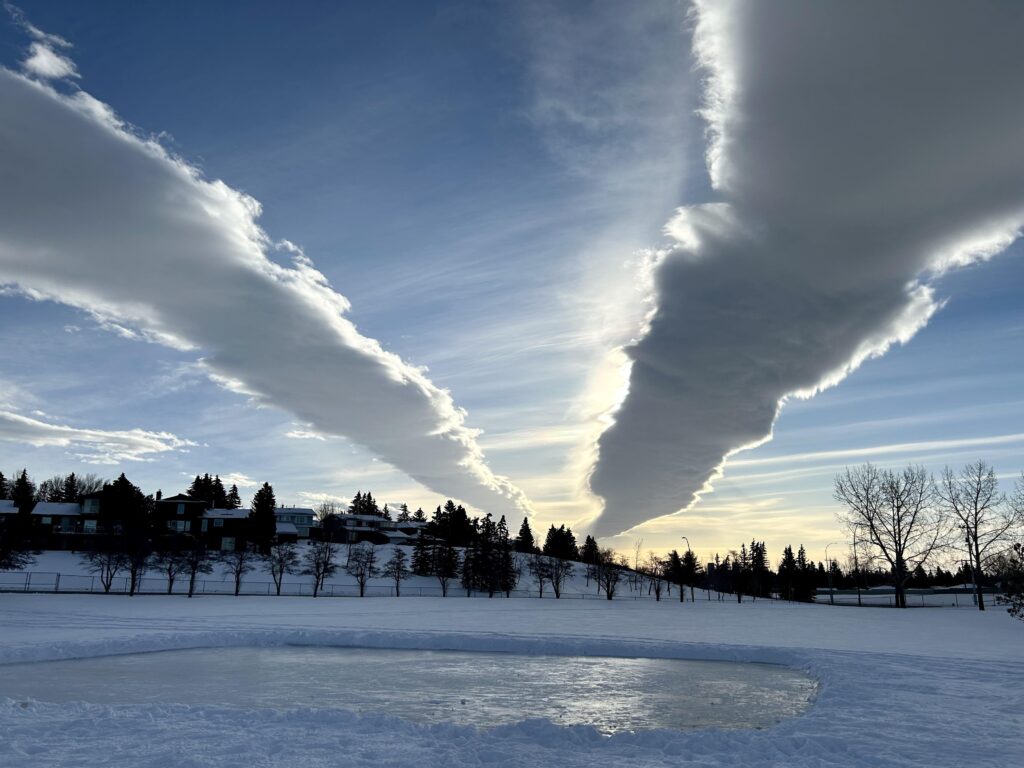 Mountain wave clouds  over Calgary