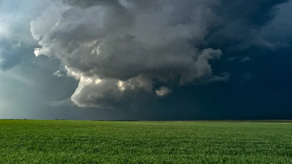 Murus Cloud (Wall Cloud)